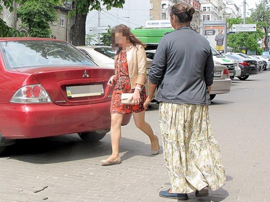 Чтобы спасти отца, юная киевлянка согласилась на фиктивный брак и... стала жертвой квартирных аферистов