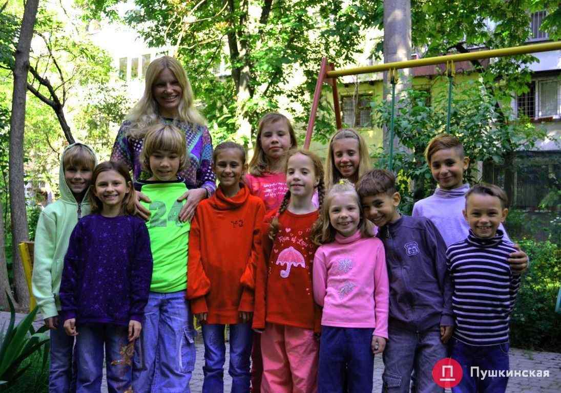 «Чтобы взять ребенка из приюта — надо пройти семь кругов ада»: история одесситки Ольги Подусовой и ее 11 приемных детей