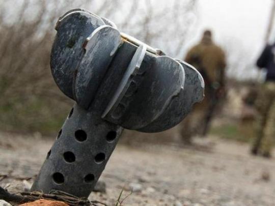 Хроника АТО: 97 обстрелов, один воин погиб, 8 ранены и травмированы