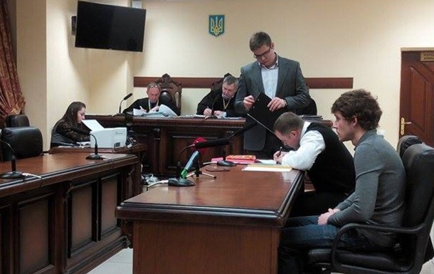 Логика судов: свободу убийцам, 7 лет - за портретСюжет