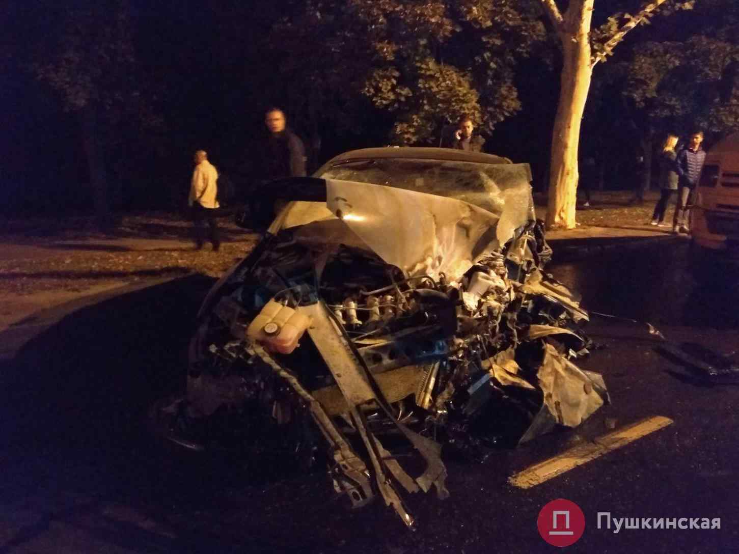 Массовая авария в Одессе: один из водителей умер в больнице. Видео, фото