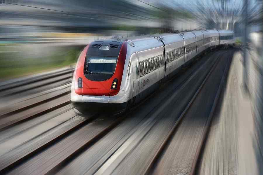 На строительство скоростной железной дороги «Киев – Одесса» уйдет 500-800 млн евро, - Омелян