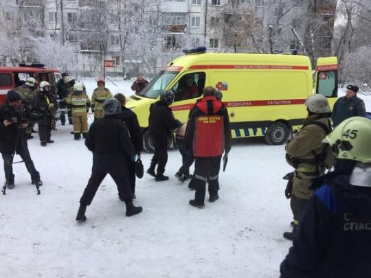 Напавшие на школу в Перми целенаправленно наносили детям ножевые удары в голову (видео)