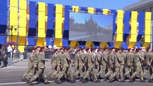 Парад в Киеве в День независимости: онлайнСюжет