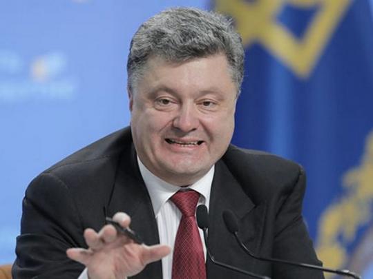 Порошенко заявил о существовании военной угрозы по всей границе с Россией
