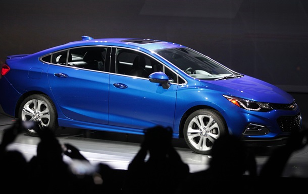 Рассекречено новое поколение седана Chevrolet Cruze