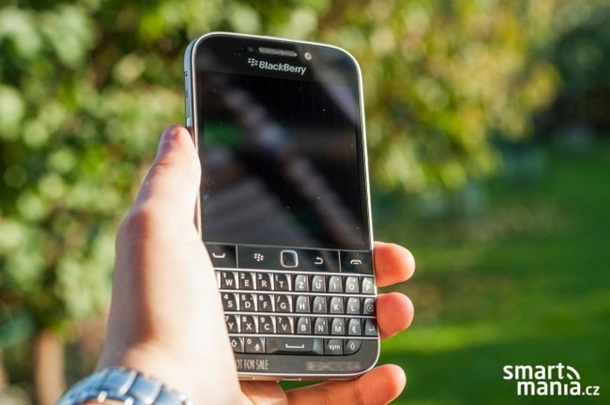 Традиции прежде всего: BlackBerry представила телефон вчерашнего дня