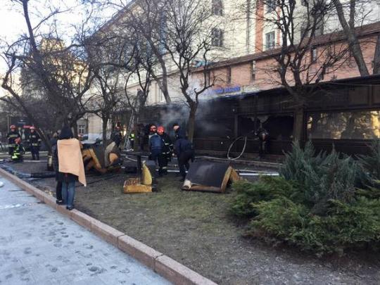 В центре Львова горело сразу два ресторана (фото, видео)