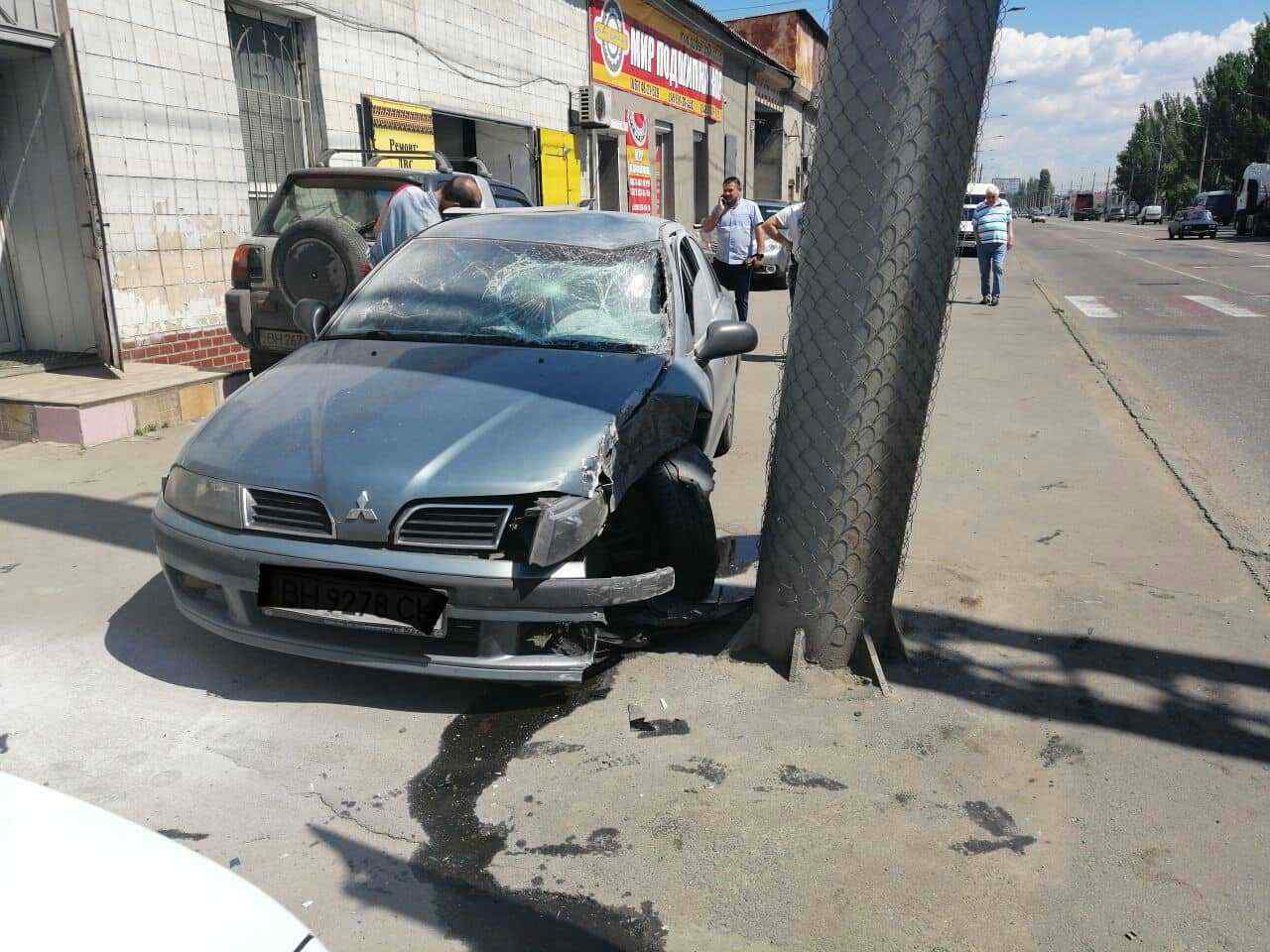 В Одессе иномарка сбила пешехода, его госпитализировали