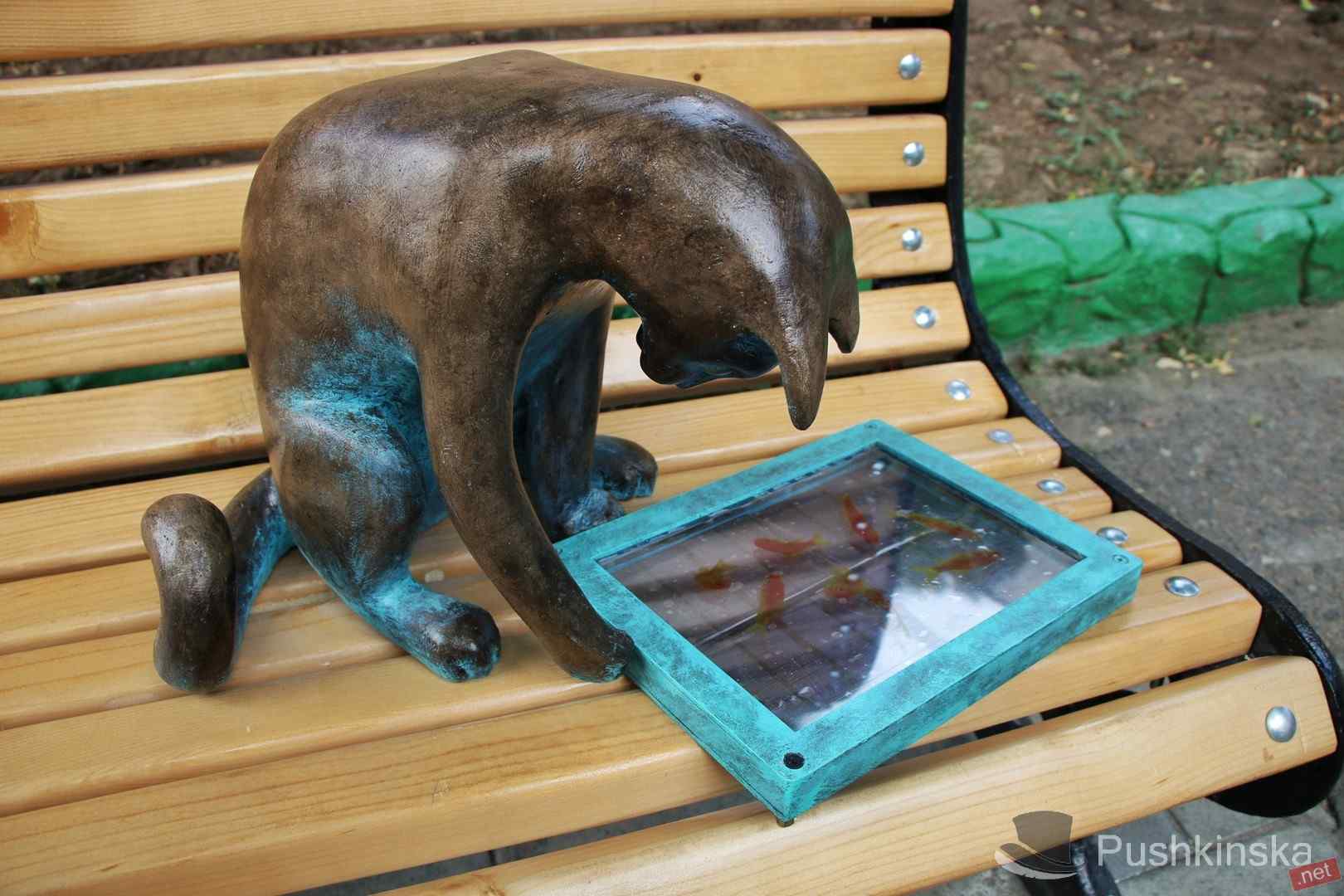 В Одессе украли установленный в начале месяца памятник кошке. Фото, видео