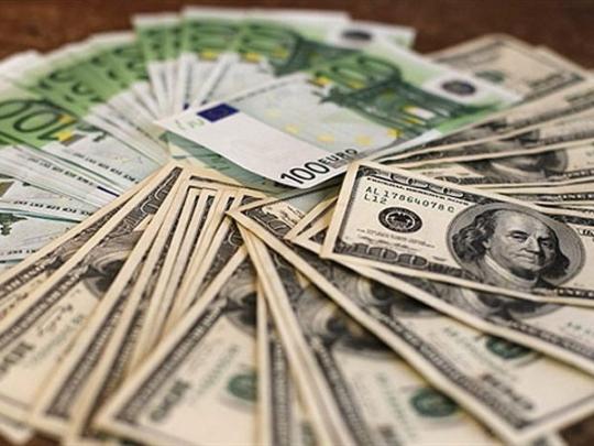 За выходные наличный доллар подешевел на 20 копеек