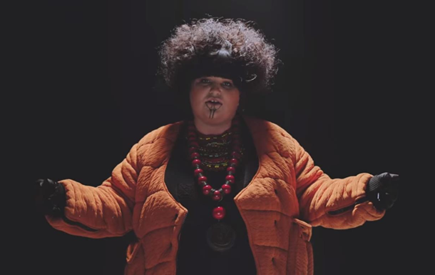 Alyona Alyona и Алина Паш выпустили клип Падло