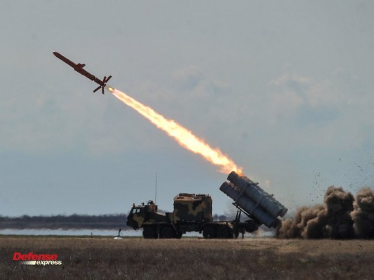 Бьет в цель за 280 км: в Украине раскрыли характеристики нового комплекса крылатых ракет Нептун (фото)