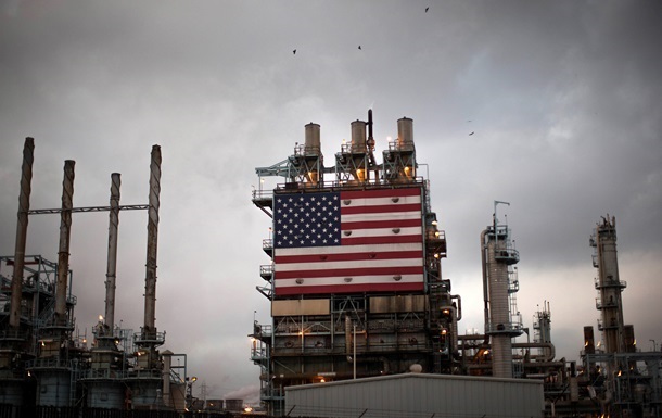 Цена на нефть обвалилась до $70 за баррель