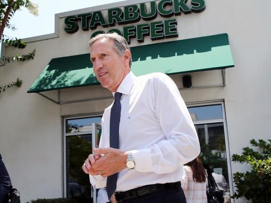 Деньги на создание Starbucks мне дал Билл Гейтс, — миллиардер Говард Шульц