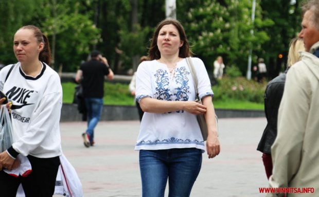 День вышиванки: как празднуют украинцы в разных городах – невероятные фото и видео