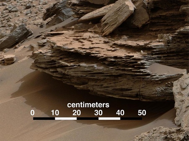 Динозавр, ядро и микроорганизмы на Марсе: Самые громкие находки Curiosity Сюжет