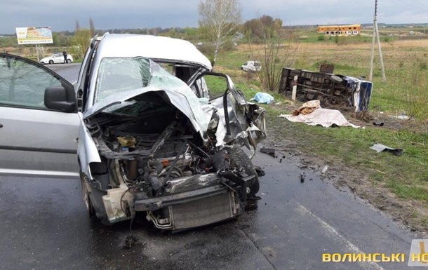 ДТП с автобусом на Волыни: трое жертв, 16 пострадавших