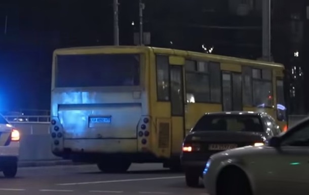 ДТП с маршруткой в Киеве: в полиции сообщили подробности