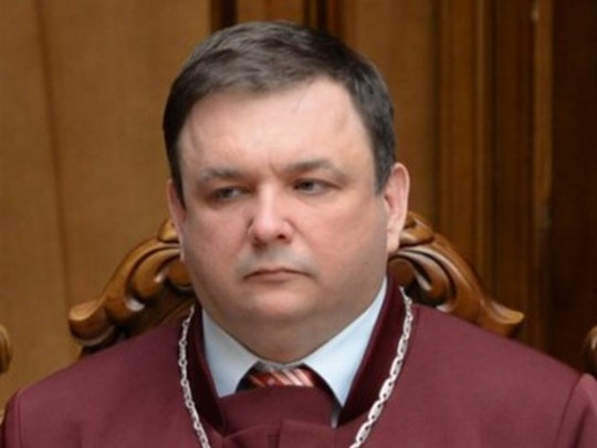 Экс-глава Конституционного Суда Шевчук обжаловал свое увольнение