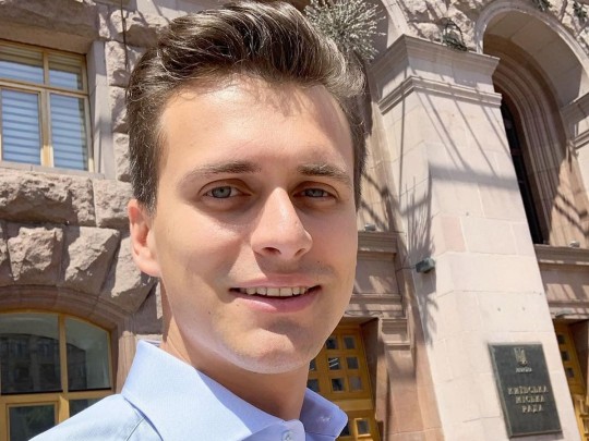 Еще один известный телеведущий идет в политику