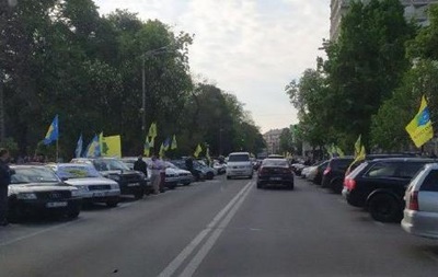 Евробляхеры съезжаются на митинг в центр Киева