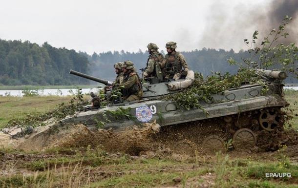Холодная горячая война. Миссия Канады в УкраинеСюжет