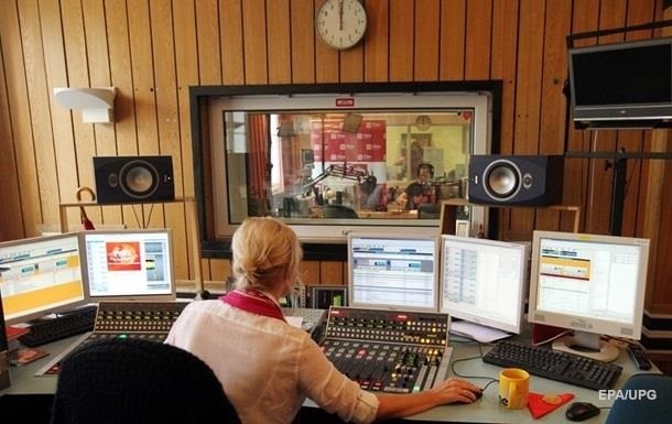 Итоги 08.11: Квоты на радио и проблема с ВенгриейСюжет