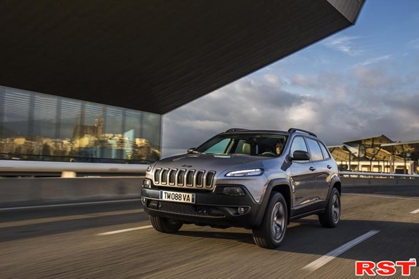 Jeep рассекретил европейскую версию нового Cherokee