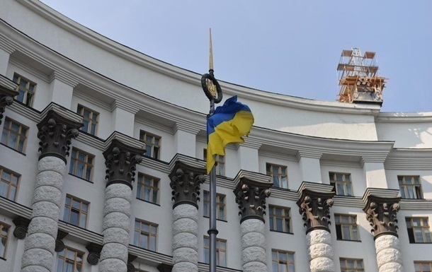 Кабмин одобрил стратегию информкампаний для Крыма