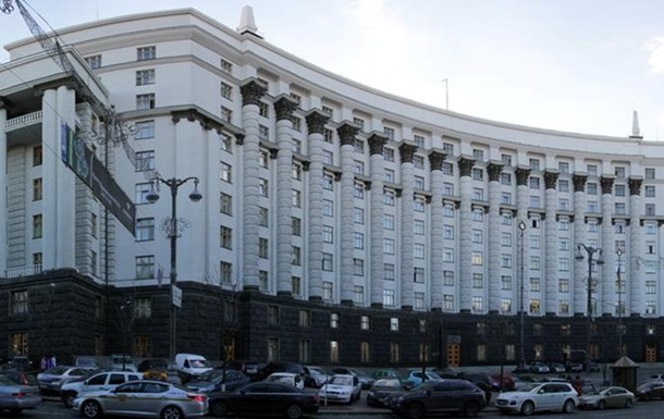Кабмин согласовал увольнение четырех губернаторов
