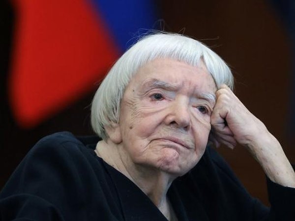 Карцев, Маккейн, Кабалье и другие: кто из известных людей умер в 2018 году