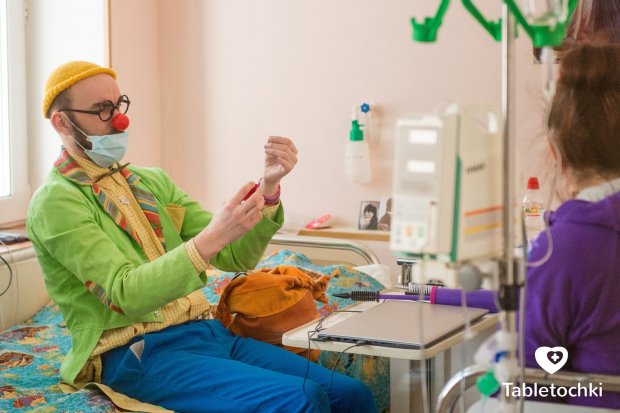 Кинули виклик раку: як фонд Таблеточки рятує онкохворих дітей в Україні