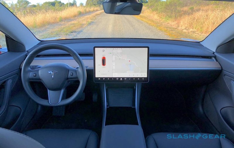 Красотища: Илон Маск представил 7-местный электромобиль Tesla