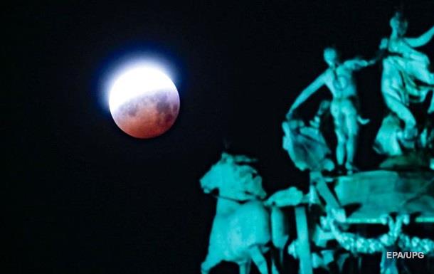 Кровавая волчья суперлуна: небесные явления в 2019Сюжет