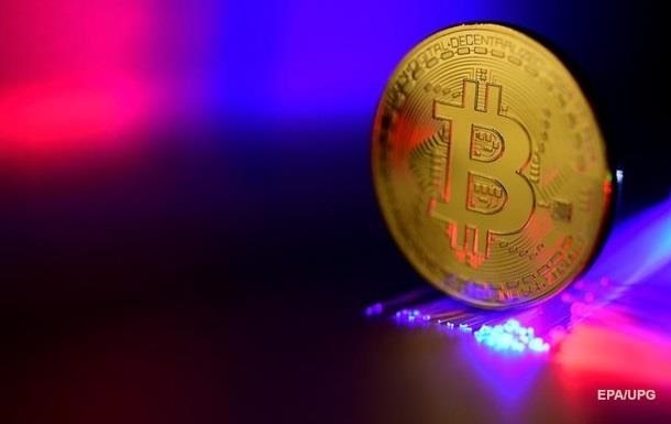 Курс Bitcoin превысил 11 тысяч долларов