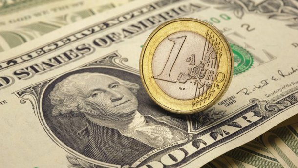 Курс валют на 17 мая: доллар подешевел, евро прибавил в цене