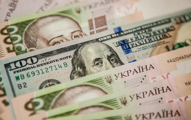 Курсы валют на 1 февраля: гривну незначительно укрепили