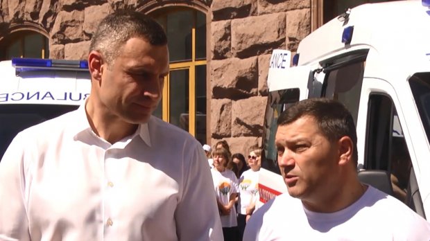 Мертві власники і фіктивні фірми: шокуюче розслідування про корупцію в Київмедспецтрансі