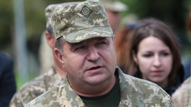 Министр обороны подал в отставку