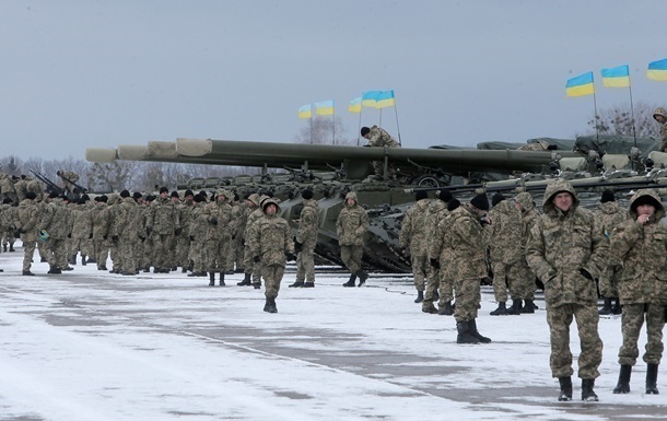Минобороны назвало число поступивших на службу в 2018 году контрактников