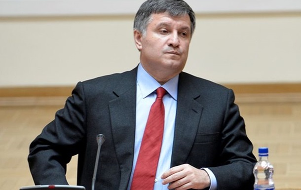 МВД не будет стрелять в людей, но жесткий подход применит - Аваков