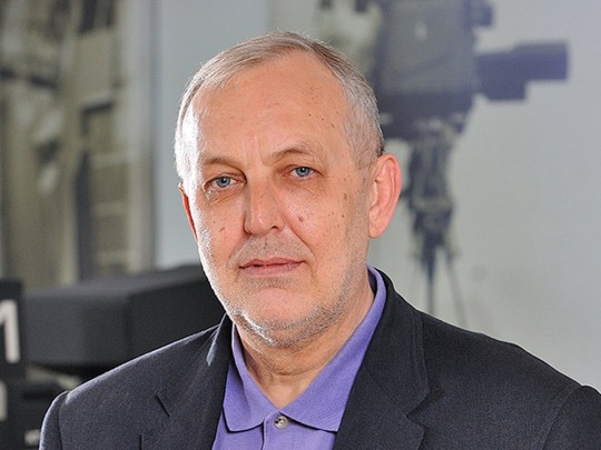 Мы до сих пор толком не чувствуем войны, — известный журналист о президентских выборах