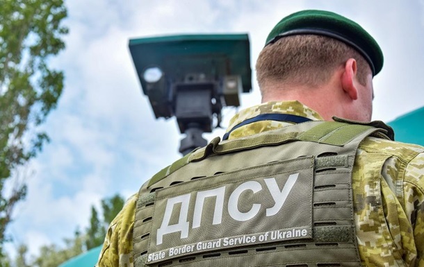 На админгранице с Крымом задержан мужчина с георгиевской лентой