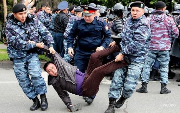 На акциях протеста в Казахстане задержали 250 человек