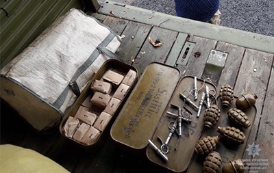 На Днепропетровщине задержали грузовик с боеприпасами