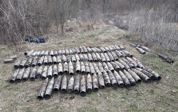 На Луганщине на территории турбазы нашли склад снарядов