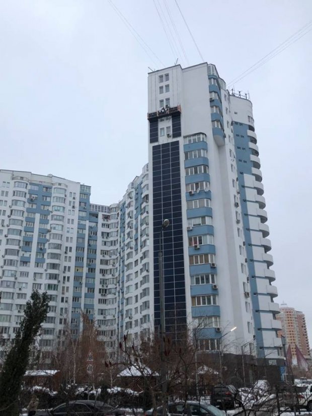 На многоэтажке в Киеве установили солнечную электростанцию: чем уникален дом
