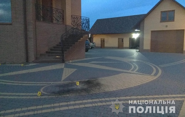 На Волыни депутату облсовета бросили во двор гранату
