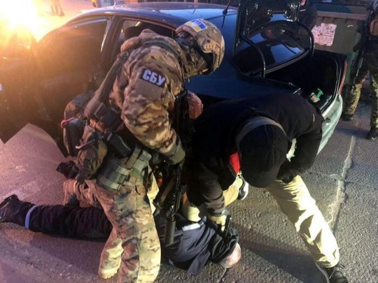 Наркотики в фруктах: в порту под Одессой выявили партию кокаина на миллион долларов (фото)
